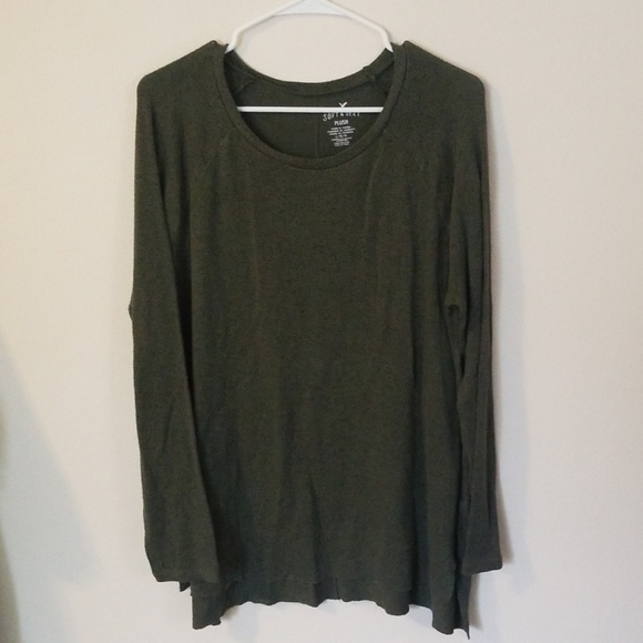 American Eagle Outfitters Sweaters - Plush American Eagle Sweater